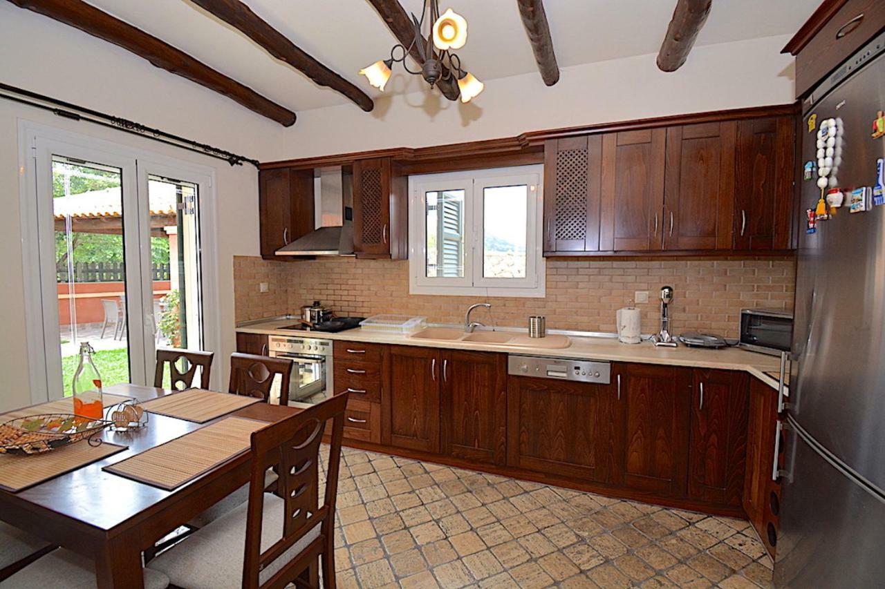 Villa Alex Sinarádes 외부 사진