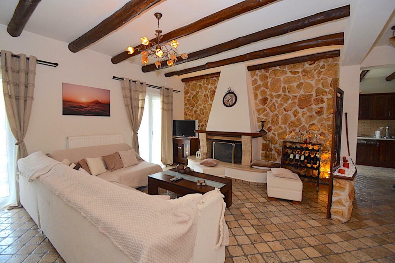 Villa Alex Sinarádes 외부 사진